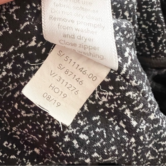 Athleta Lightning Static 7/8 Tight Yoga Fitness Pant #511146 Size Medium Black - Picture 11 of 11